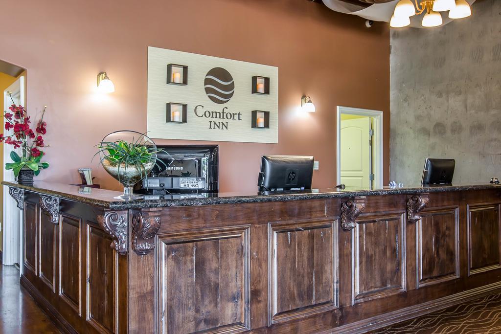Comfort Inn Pomona Near Fairplex Buitenkant foto