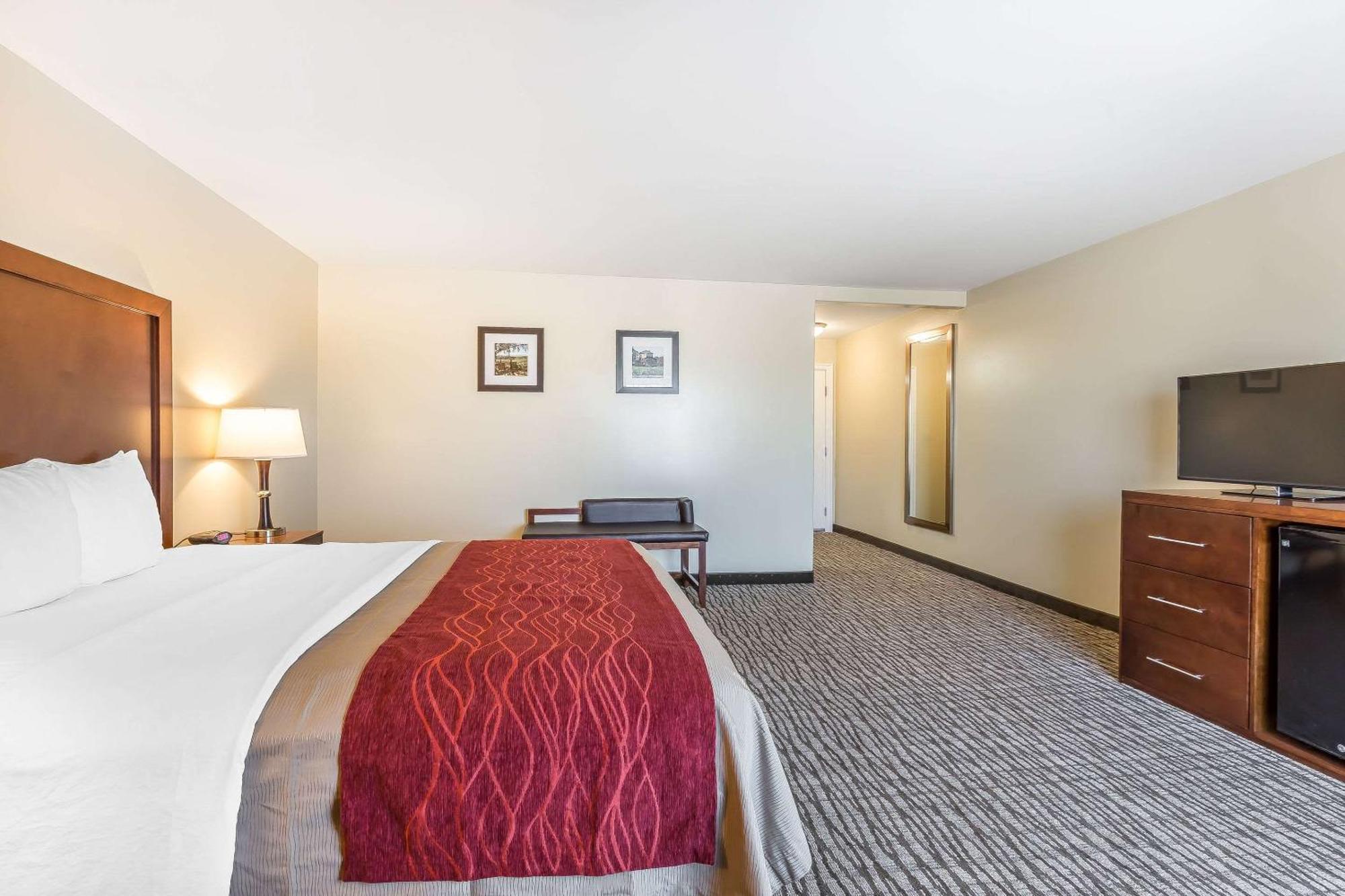 Comfort Inn Pomona Near Fairplex Buitenkant foto
